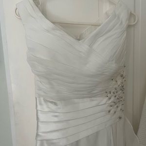 JJs House white dress, perfect for wedding or formal occasion